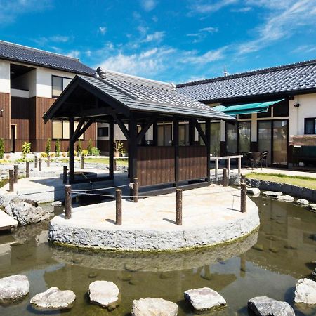 Racine Home Harie Takashima Buitenkant foto