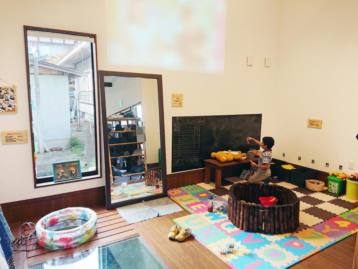 Racine Home Harie Takashima Buitenkant foto