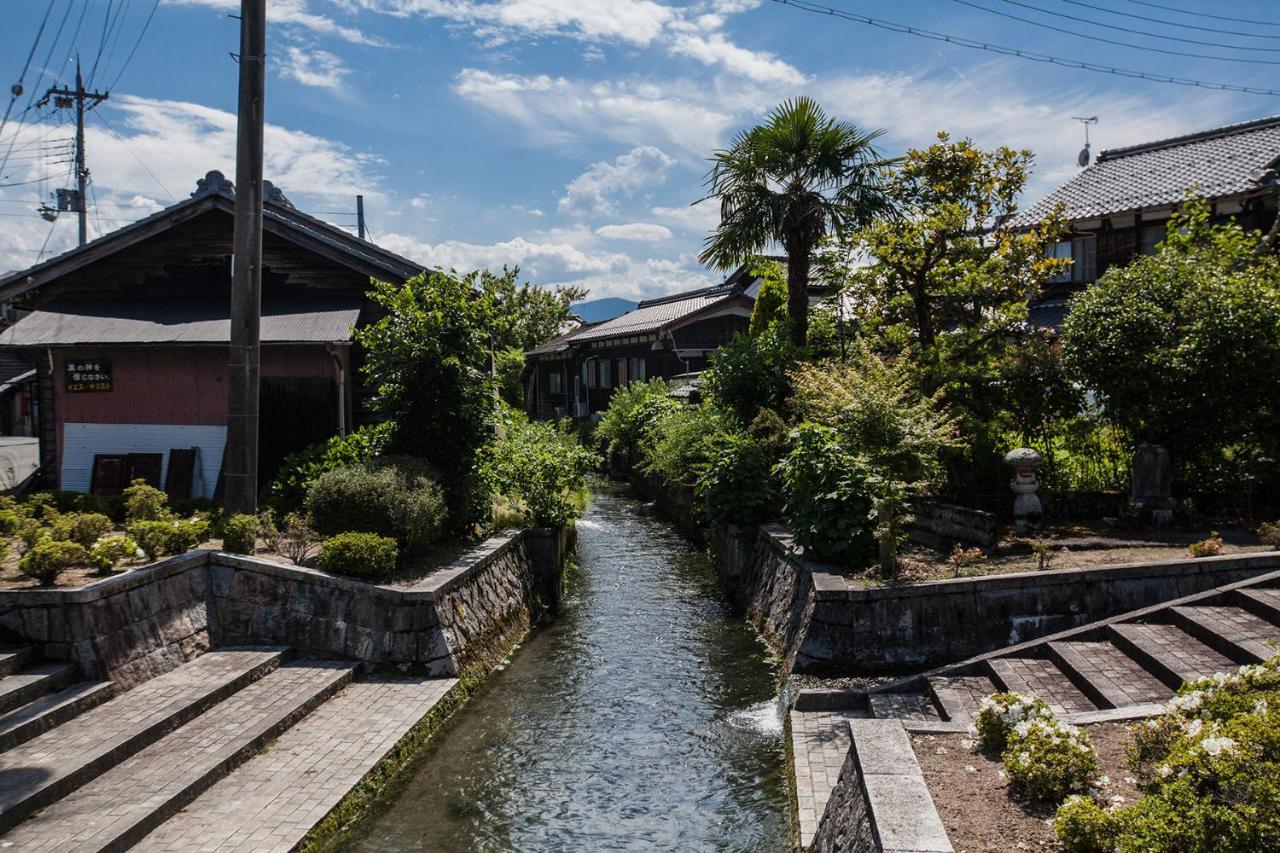 Racine Home Harie Takashima Buitenkant foto